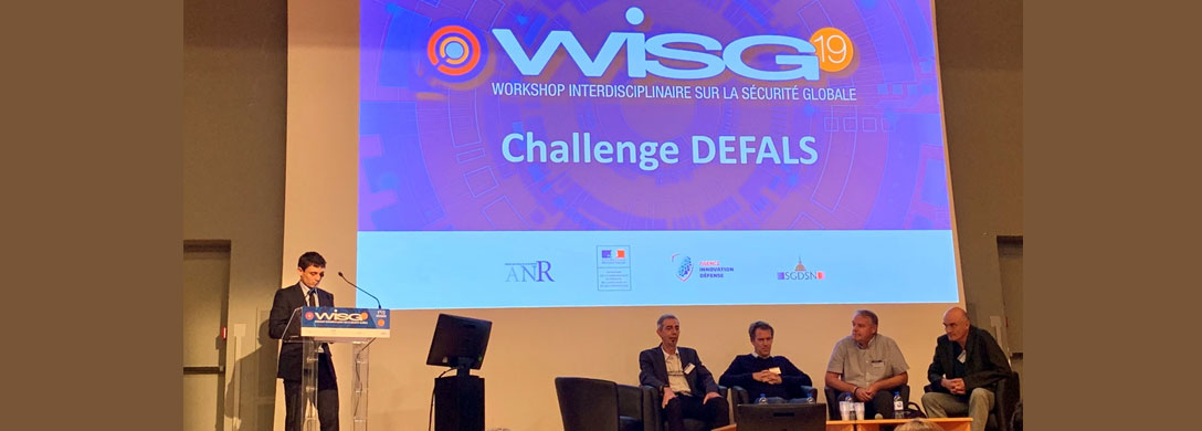 William Puech presented ICAR results of the DEFALS challenge in Paris. Notice standing the ANR project manager Loïc Dubois who is a former ICAR Ph.D. student