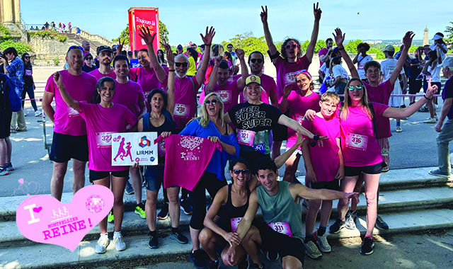 groupe LIRMM sur les marches du peyrou pour la course